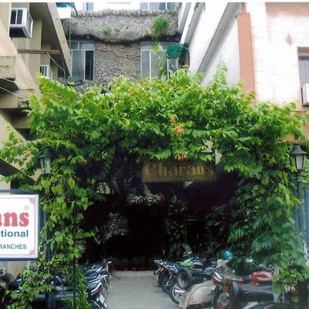 Charans Guest House Lucknow Exteriör bild